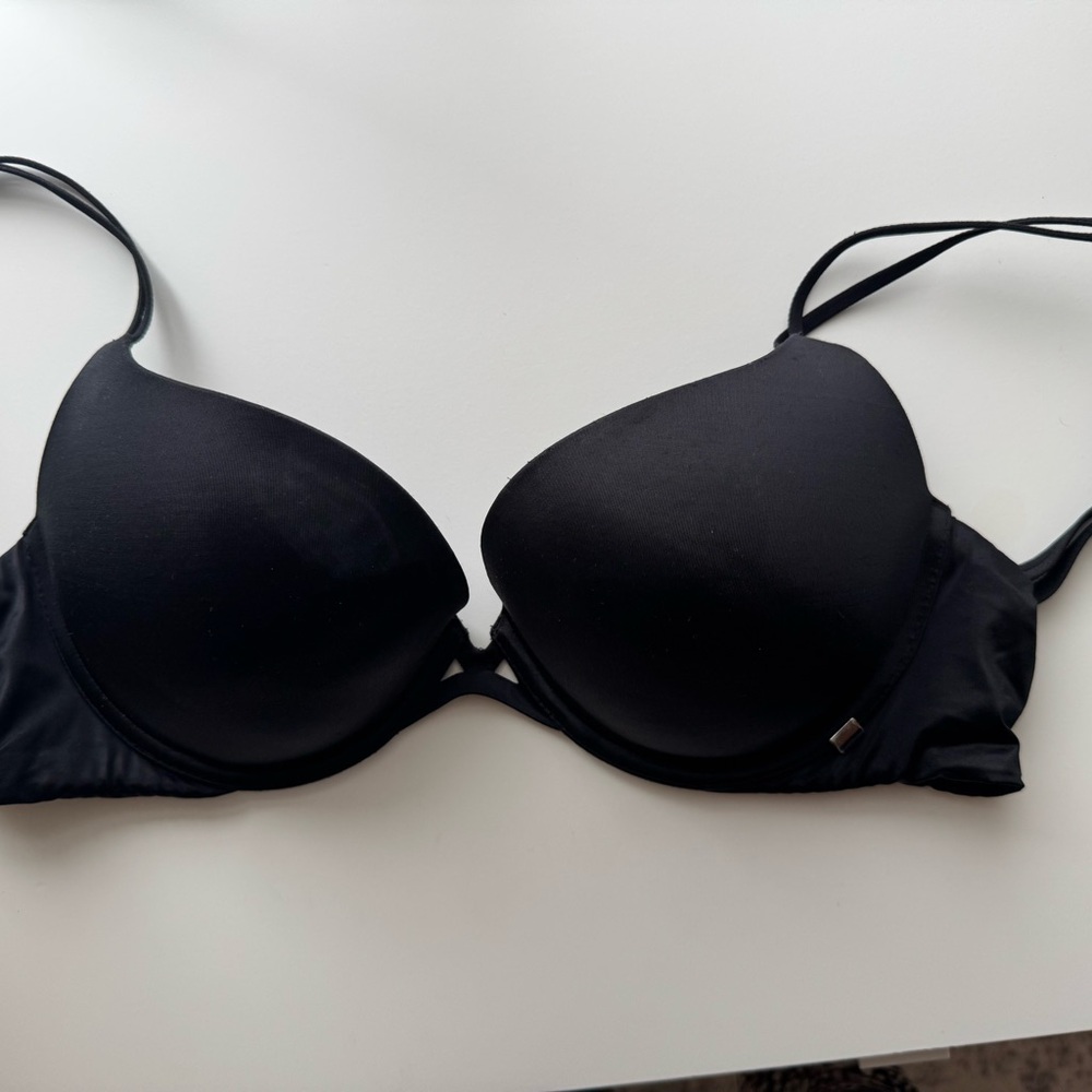 Victoria’s Secret Black Bombshell Push Up Bra Set of 2